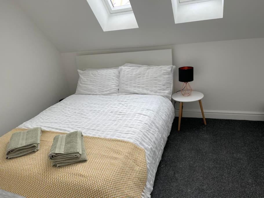 Orchid Lodge: Two-Bed Flat Near Blenheim Palace & Oxford Kidlington Exterior photo